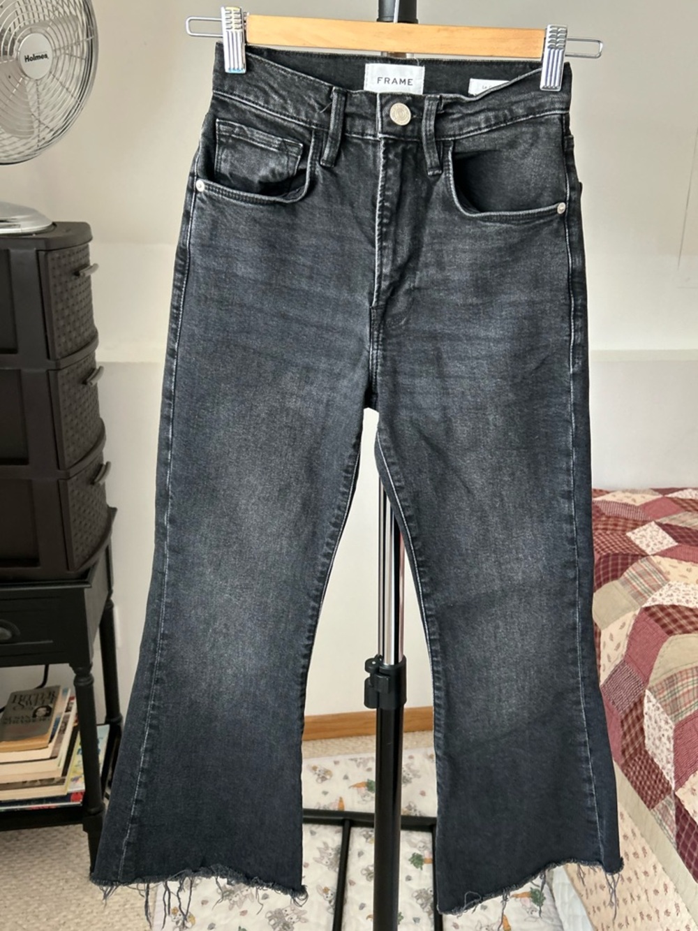 Frame Cropped Flare Jeans 23